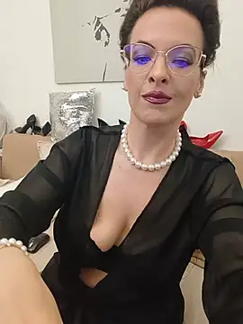 RebeccaNoble online show from 05.20.26