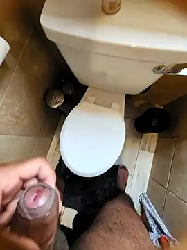 Snapshot of Stud_555 chatting on 12.02.25 Stud 555 online show from 12.02.25