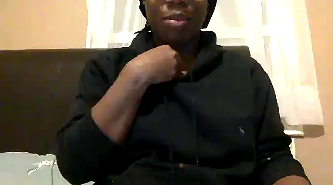 Snapshot of blacksexybeauty31 chatting on 02.10.25 blacksexybeauty31 online show from 02.10.25