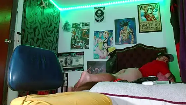 Snapshot of Danielsbigcum chatting on 12.26.24 Danielsbigcum online show from 12.26.24