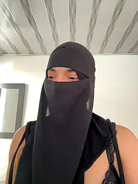 Snapshot of radiagazali chatting on 11.25.25 radiagazali online show from 11.25.25