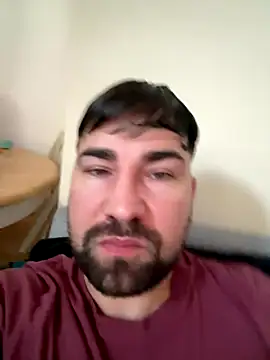 Snapshot of Miguelpm04 chatting on 11.07.25 Miguelpm04 online show from 11.07.25