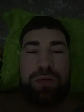 Snapshot of Miguelpm04 chatting on 12.17.25 Miguelpm04 online show from 12.17.25