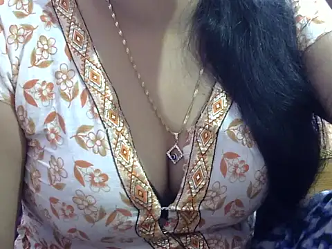 Snapshot of Your_wild_Dia chatting on 10.25.25 Your wild Dia online show from 10.25.25