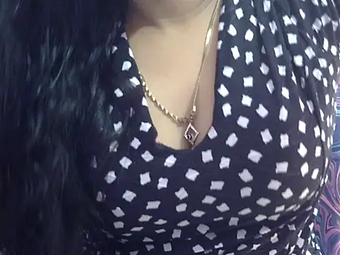 Snapshot of Your_wild_Dia chatting on 11.02.25 Your wild Dia online show from 11.02.25