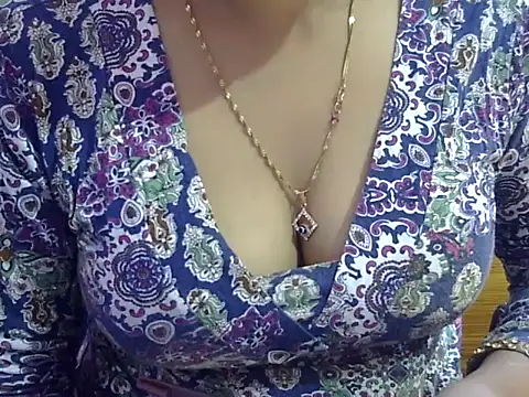 Snapshot of Your_wild_Dia chatting on 11.03.25 Your wild Dia online show from 11.03.25