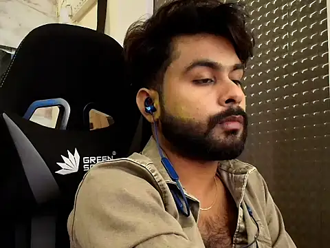 Snapshot of SHENOY3 chatting on 03.04.26 SHENOY3 online show from 03.04.26