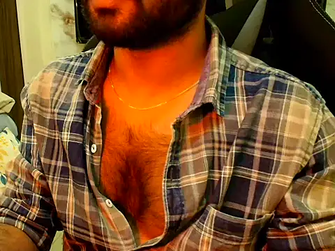 Snapshot of SHENOY3 chatting on 04.08.26 SHENOY3 online show from 04.08.26