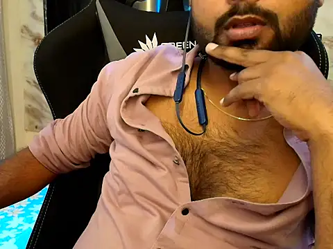 Snapshot of SHENOY3 chatting on 05.09.26 SHENOY3 online show from 05.09.26