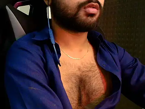 Snapshot of SHENOY3 chatting on 05.17.26 SHENOY3 online show from 05.17.26