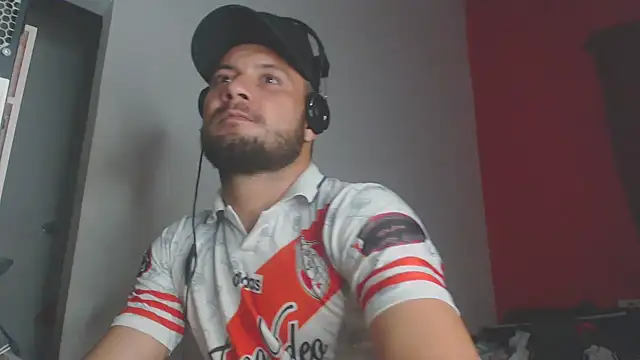 Snapshot of body_x29 chatting on 02.07.25 body x29 online show from 02.07.25