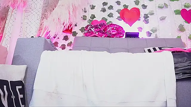 isis lov online show from 02.11.25