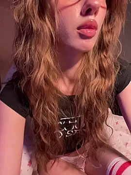 Weeissy online show from 10.16.25