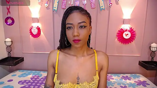 Snapshot of EmmySweett chatting on 02.26.25 EmmySweett online show from 02.26.25