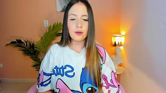 Snapshot of HannaMiller_1 chatting on 07.18.26 HannaMiller 1 online show from 07.18.26