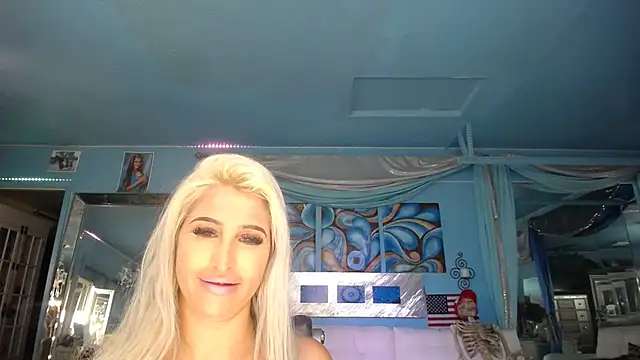 Snapshot of ADRIANNA_FOX chatting on 02.16.25 ADRIANNA FOX online show from 02.16.25
