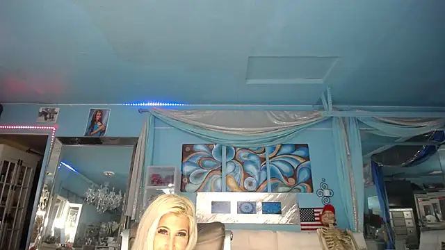 Snapshot of ADRIANNA_FOX chatting on 02.27.25 ADRIANNA FOX online show from 02.27.25