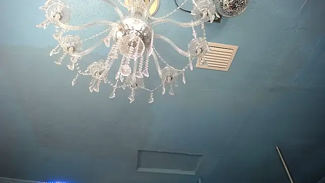 ADRIANNA FOX online show from 12.13.25