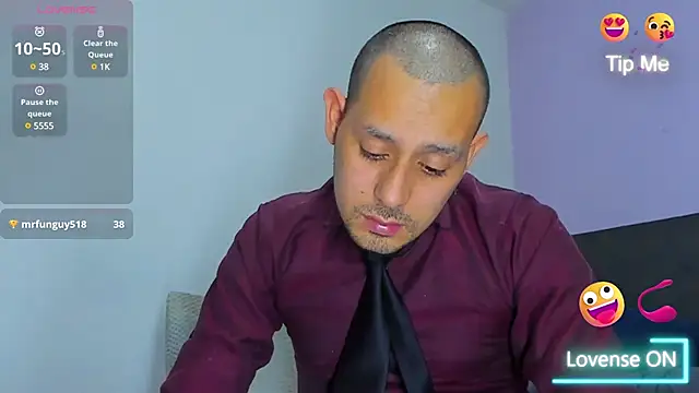 jhonyalzate2 online show from 12.05.24
