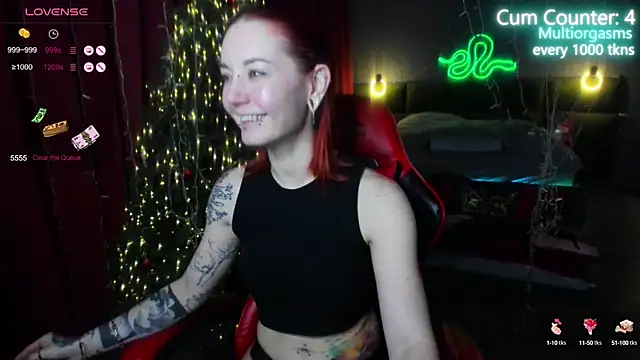 Snapshot of MaxPhoenixx chatting on 02.03.25 MaxPhoenixx online show from 02.03.25