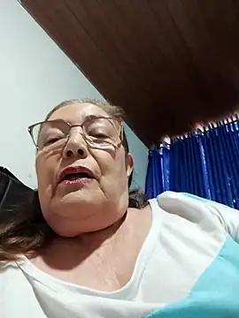 Vicky Rosse online show from 10.14.25