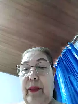 Vicky Rosse online show from 10.25.25