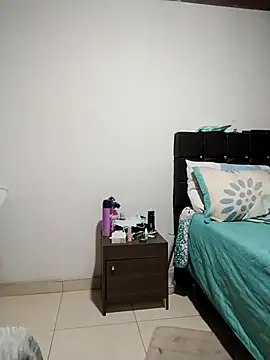 Vicky Rosse online show from 11.13.25