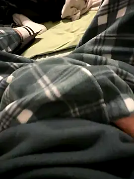 Snapshot of Andrei_992 chatting on 11.12.25 Andrei 992 online show from 11.12.25