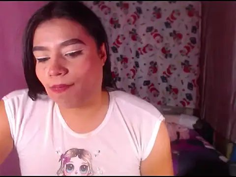 katrinawillff online show from 12.15.25