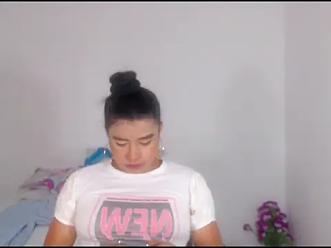 katrinawillff online show from 02.25.26