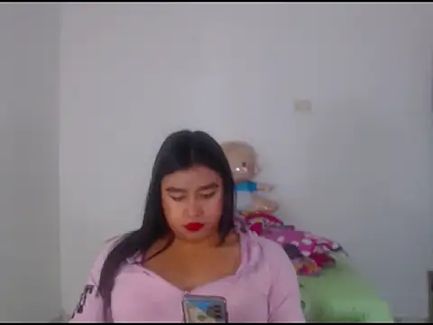 Snapshot of katrinawillff chatting on 04.23.26 katrinawillff online show from 04.23.26