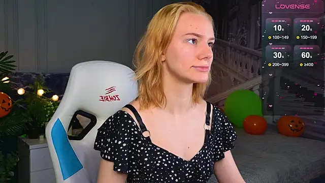 Ramona    online show from 10.25.25