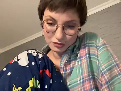 -CatchMe- online show from 12.16.25