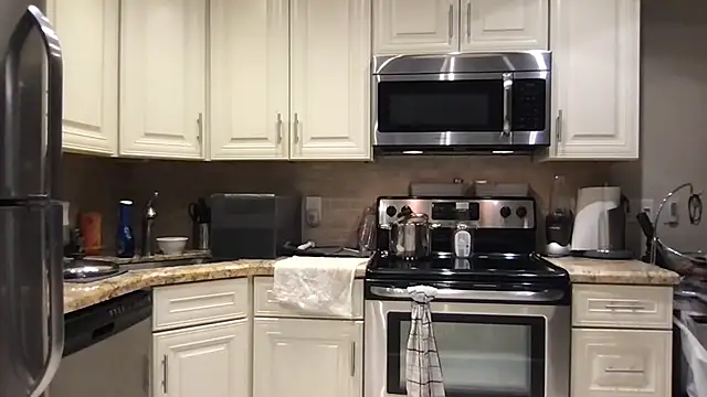 BigGuyMuscle online show from 10.31.25