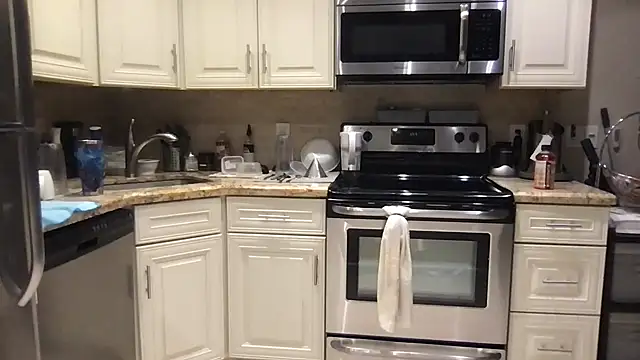 BigGuyMuscle online show from 11.25.25