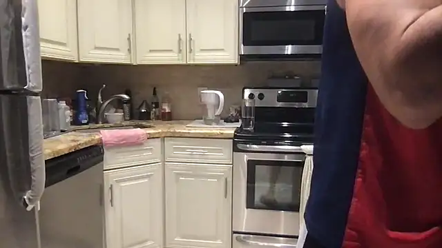 BigGuyMuscle online show from 12.19.25