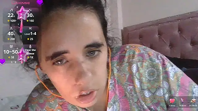 Snapshot of annarose19 chatting on 06.10.26 annarose19 online show from 06.10.26