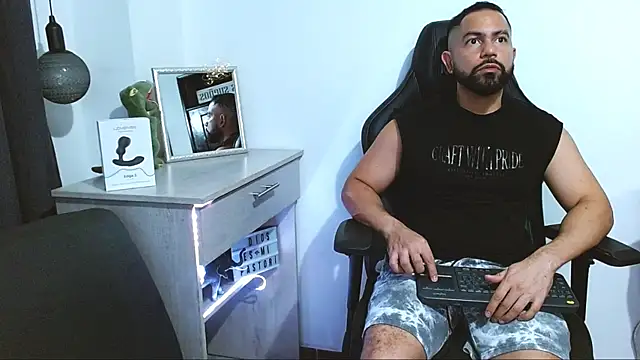 piter berlin online show from 01.26.25