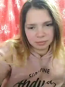 Zuli Kiska online show from 12.15.24