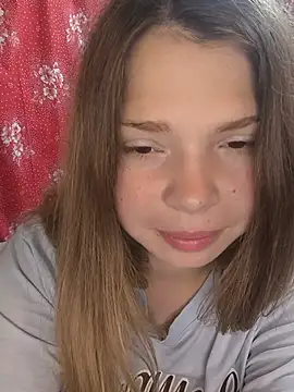Snapshot of Zuli_Kiska chatting on 07.06.26 Zuli Kiska online show from 07.06.26
