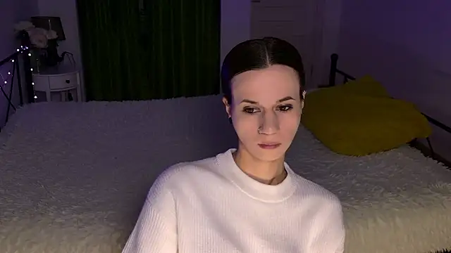 ItsAlisia online show from 12.04.25