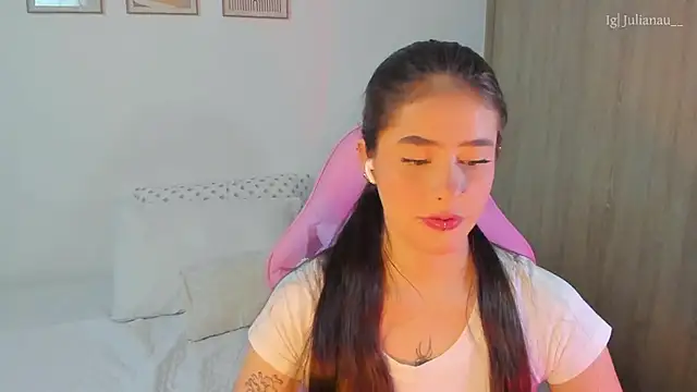 iriswest  online show from 03.14.25