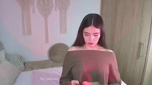 Snapshot of iriswest_ chatting on 07.26.26 iriswest online show from 07.26.26