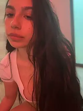 LoveLillyy online show from 03.21.25