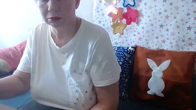 QueenLana online show from 02.25.26