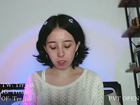 babyluna 8 8 online show from 11.21.25