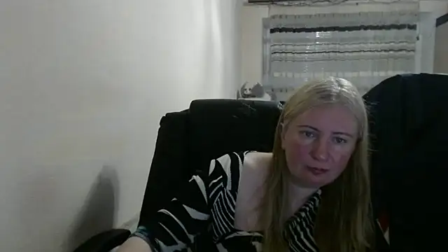 PeterAndJen online show from 05.10.26