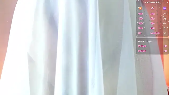 Snapshot of hornystepmommy chatting on 12.22.24 hornystepmommy online show from 12.22.24