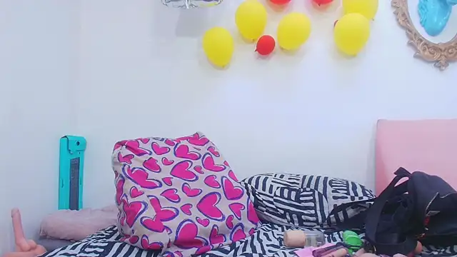 timkerbell  online show from 10.02.25