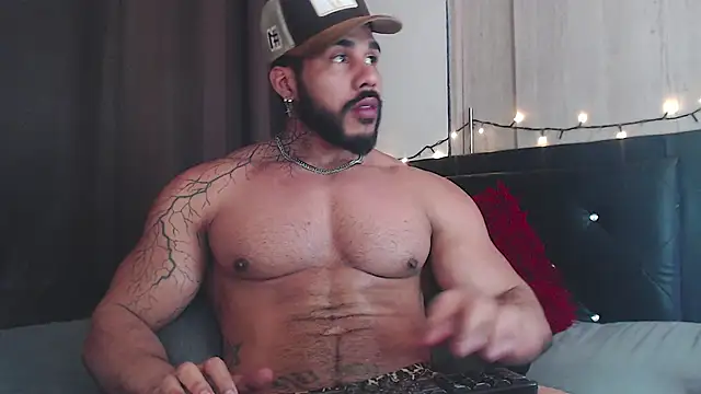 Snapshot of Artemis_Kazttman chatting on 12.22.24 Artemis Kazttman online show from 12.22.24